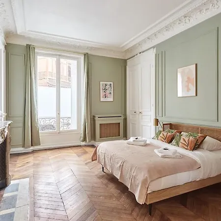 Elegant 2 Climatise - Champs-elysees Daire