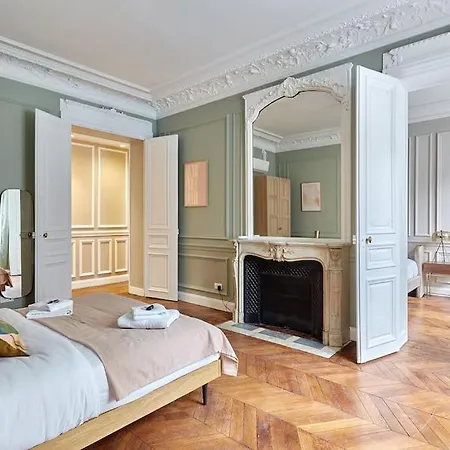 Elegant 2 Climatise - Champs-elysees Apartment *