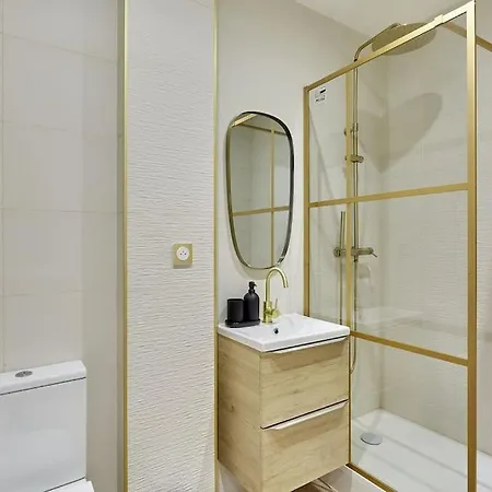 Elegant 2 Climatise - Champs-elysees * Paris