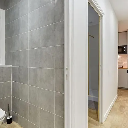 Elegant 2 Climatise - Champs-elysees *