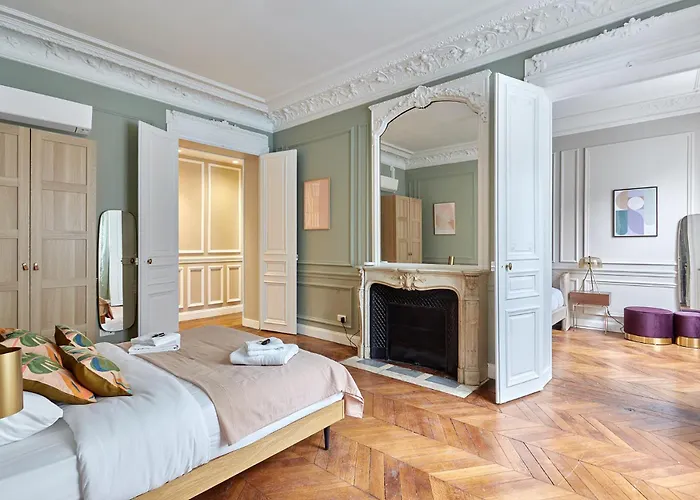 Elegant 2 Climatise - Champs-elysees شقة